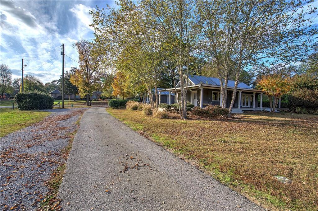 1195 Grady Rd., Rockmart, GA 30153