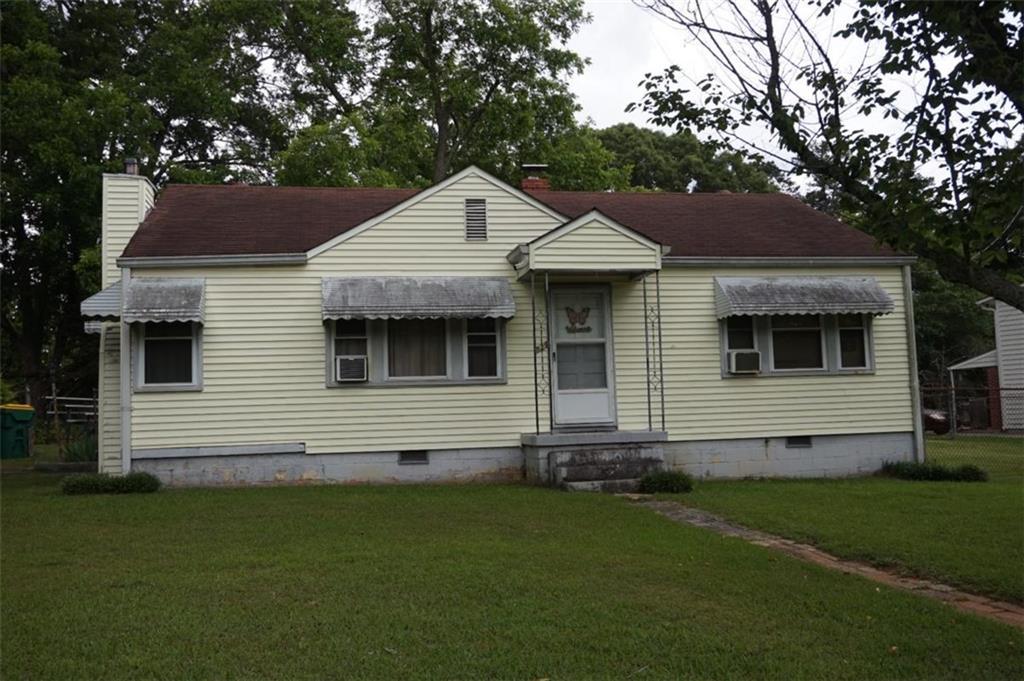 829 Warren Dr., Forest Park, GA 30297