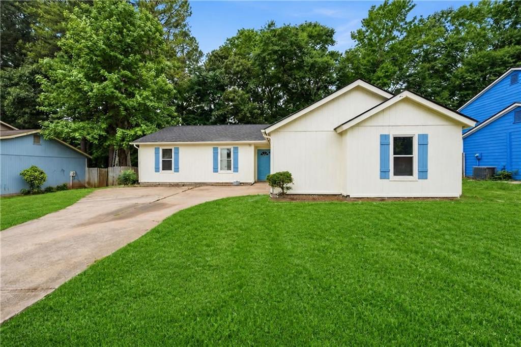 822 Brandlwood Way, Lilburn, GA 30047