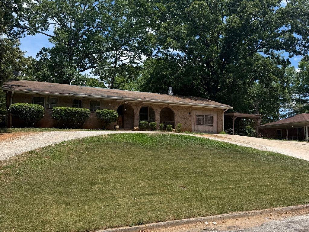 2556 Williamsburg Dr., Decatur, GA 30034