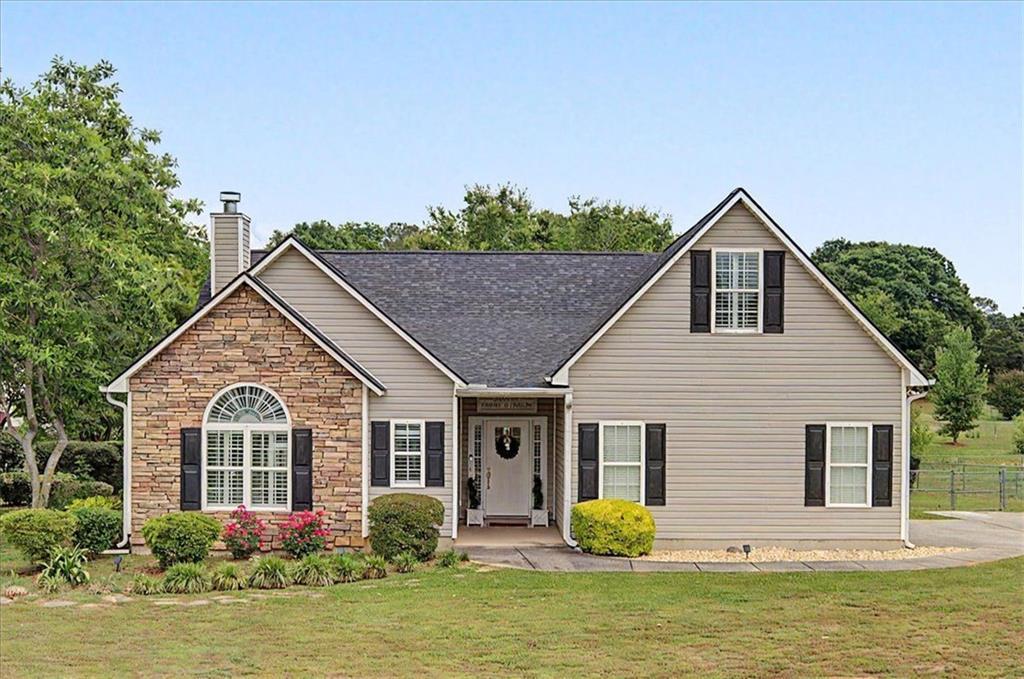 203 Rosewood Dr., Calhoun, GA 30701