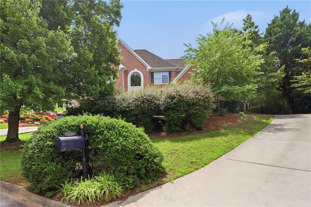 519 Emerald Lake Ln., Buford, GA 30518