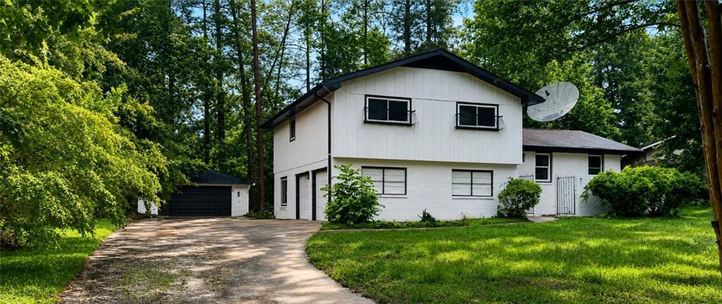 3455 Ravenwood Dr., Atlanta, GA 30349