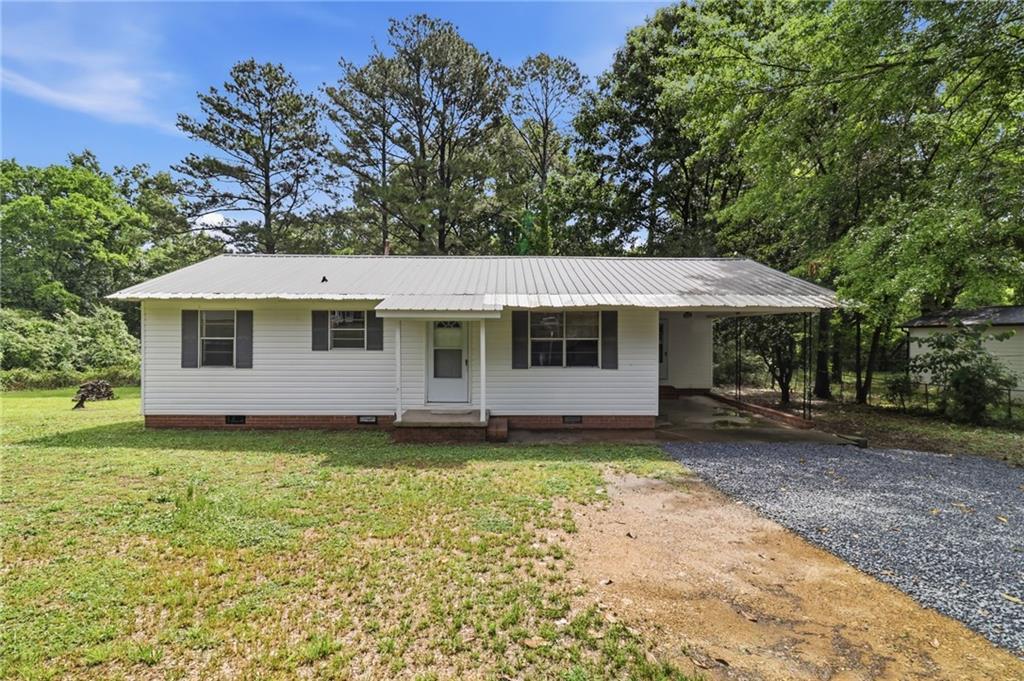 318 Circle Dr., Calhoun, GA 30701