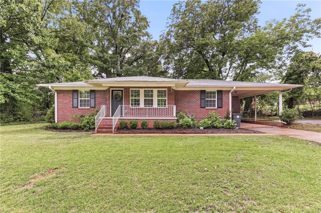 1237 S Enota Dr., Gainesville, GA 30501