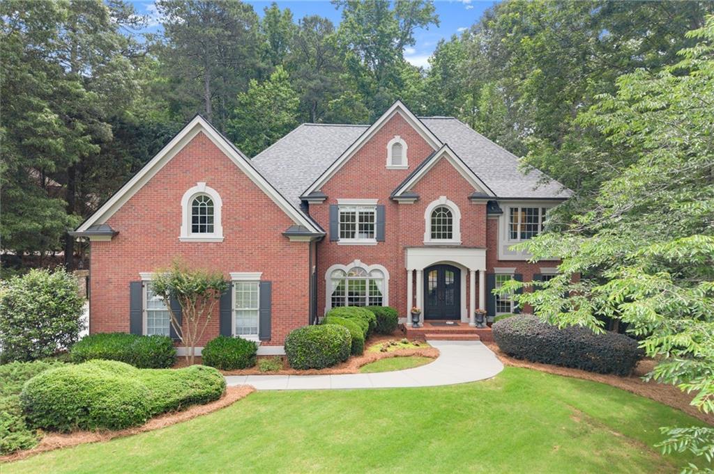 701 Hallbrook Ct., Alpharetta, GA 30004