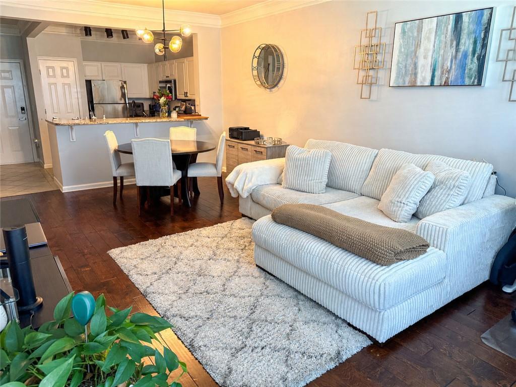 1850 Cotillion Dr. #2102, Dunwoody, GA 30338