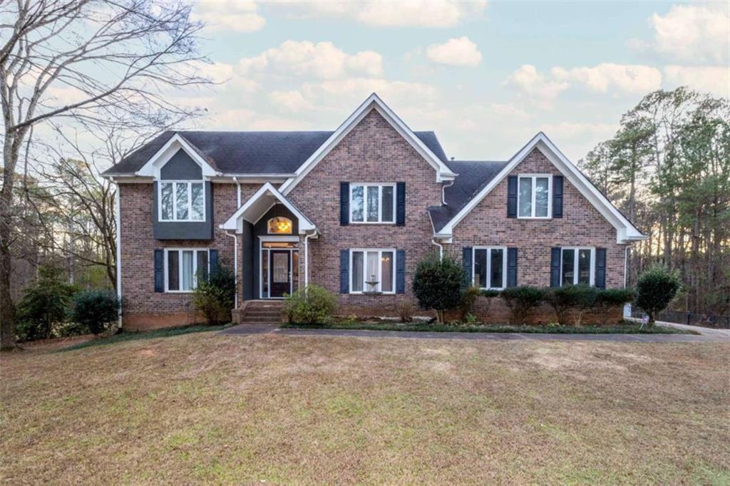 135 Acton Dr., Fayetteville, GA 30215
