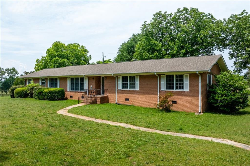 570 Wildcat Bridge Rd., Royston, GA 30662