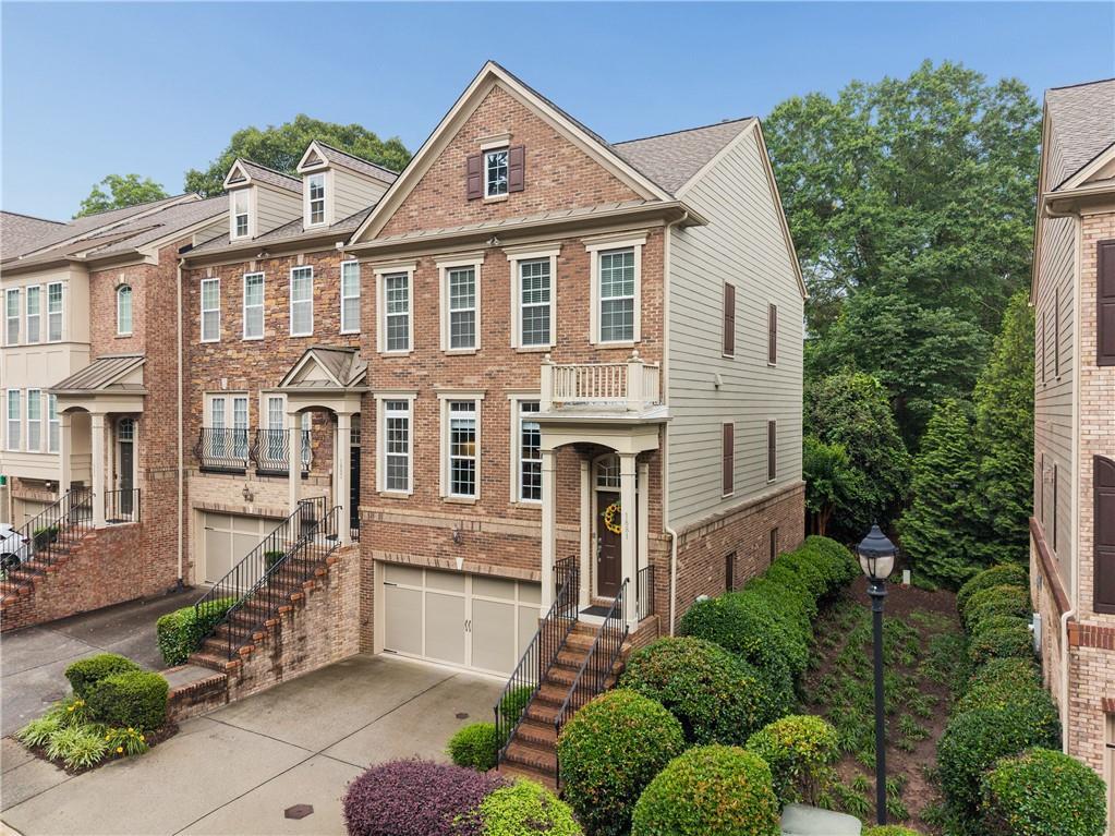 1881 Ridgemont Ln., Decatur, GA 30033