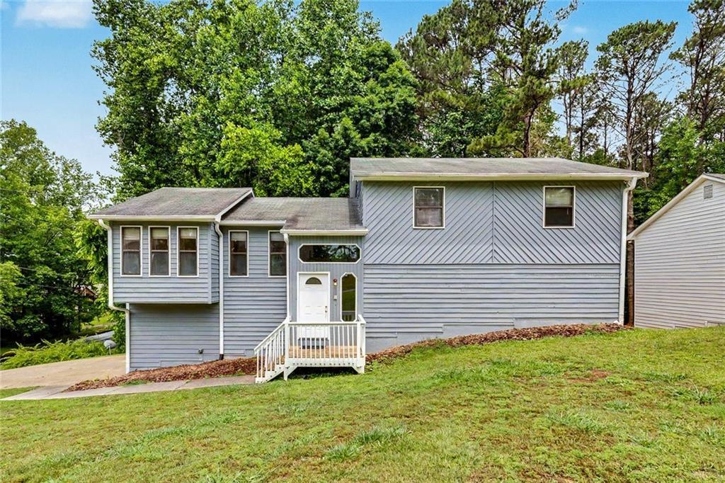 2850 Emerald Ln., Acworth, GA 30102
