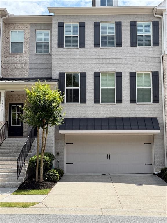 9015 Woodland Tr. #8, Alpharetta, GA 30009