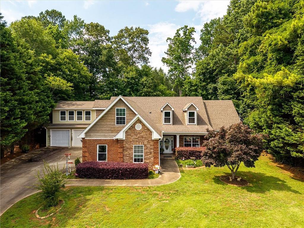 9390 Resort Cir., Gainesville, GA 30506