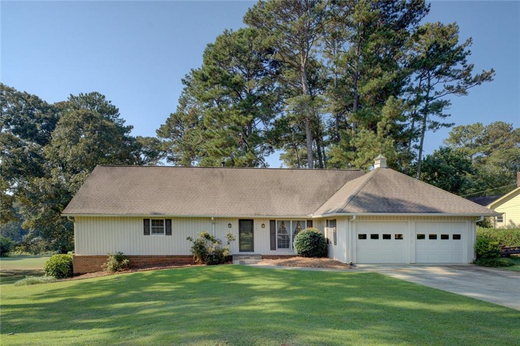 719 Clubhouse Dr., Conyers, GA 30094