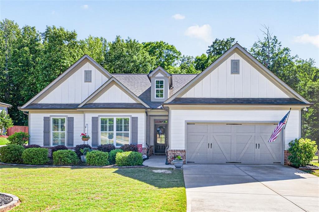 5114 Ozark Ln., Gainesville, GA 30507