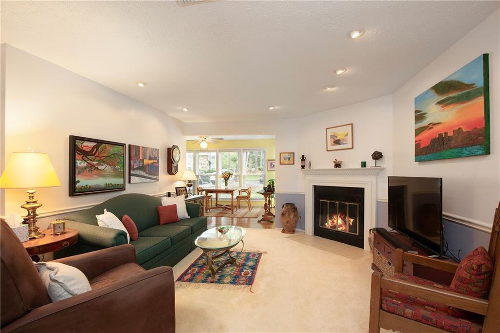 1109 Canyon Point Cir., Roswell, GA 30076