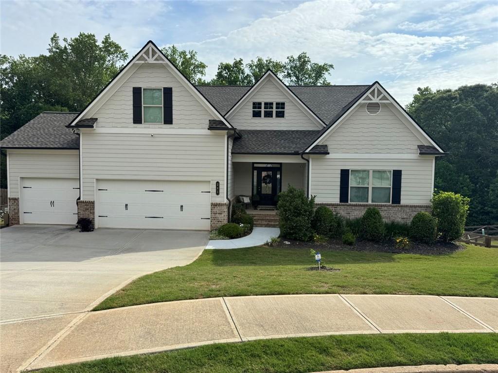 281 Charlotte Dr., Hoschton, GA 30548
