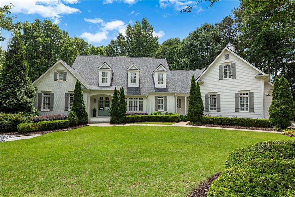 570 Laurel Oaks Ln., Milton, GA 30004