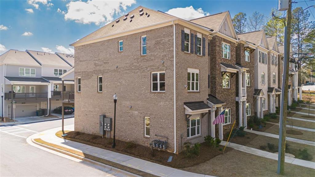 1972 Deco Dr., Kennesaw, GA 30144