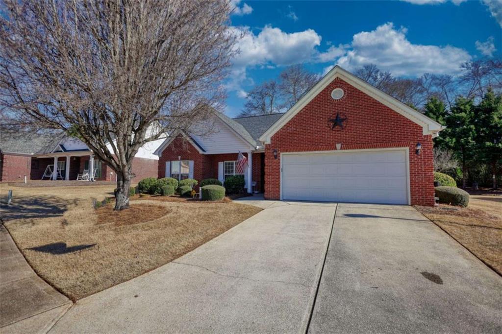 339 Crossroads Dr., Social Circle, GA 30025