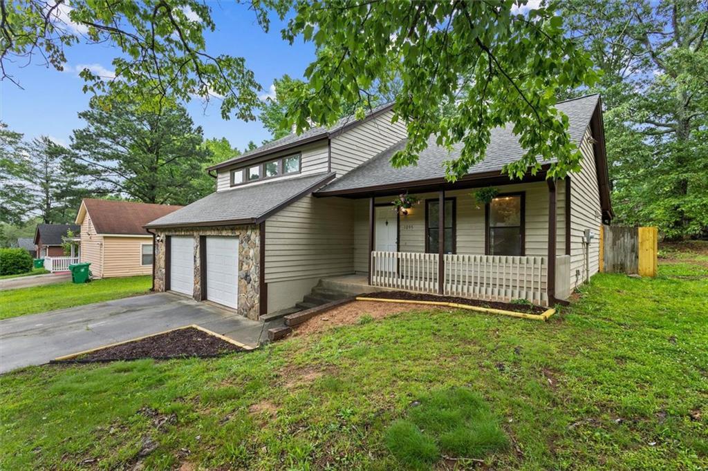 1055 Chapman Ln., Stone Mountain, GA 30088