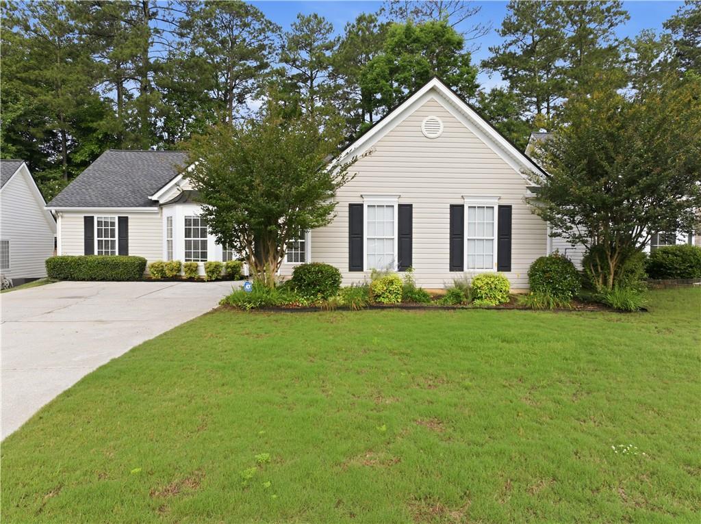 63 Bellaire Ln., Newnan, GA 30265