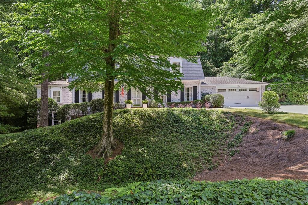 2577 Red Valley Rd., Atlanta, GA 30305