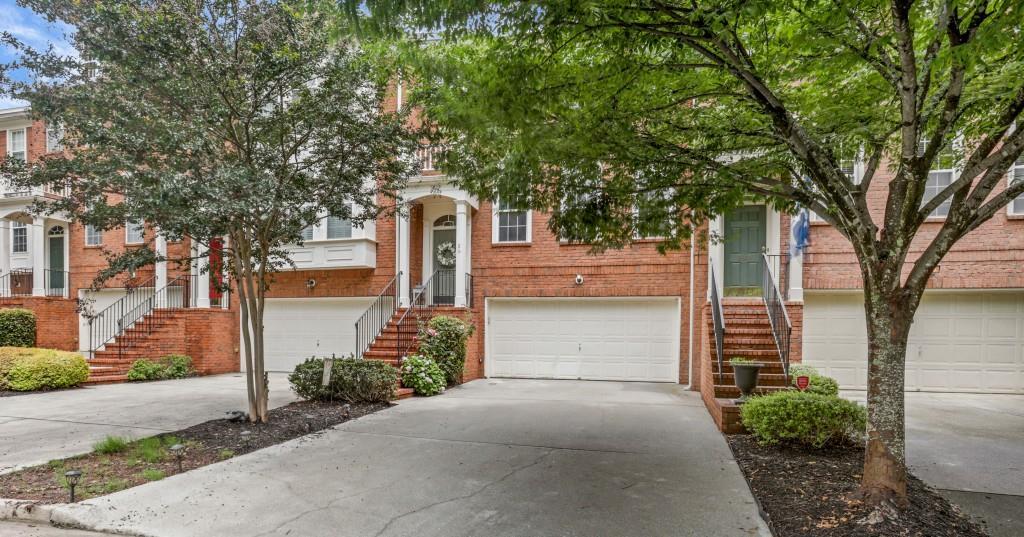 2607 Bridlewood Ln., Atlanta, GA 30339