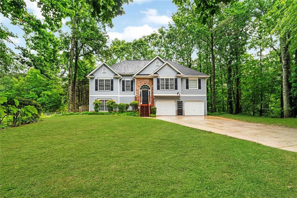 205 Brookhaven Pl., Canton, GA 30114