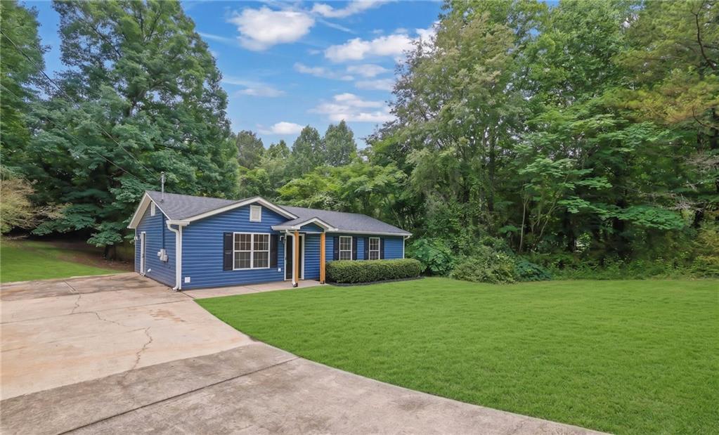 4311 Willow Springs Rd., Dallas, GA 30132