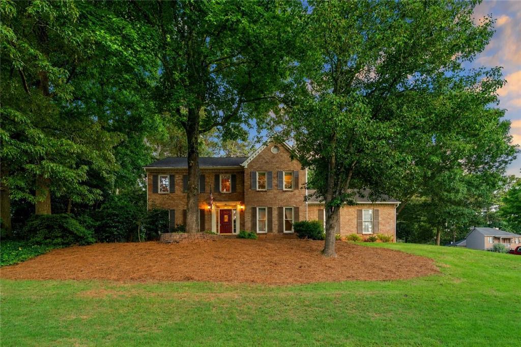 1975 Vintage Dr., Snellville, GA 30078