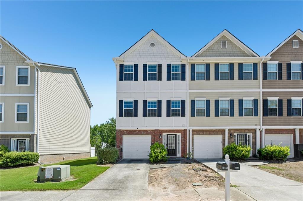 6383 Redan Sq., Lithonia, GA 30058