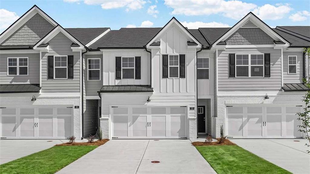 202 Sound Cir., Stockbridge, GA 30281