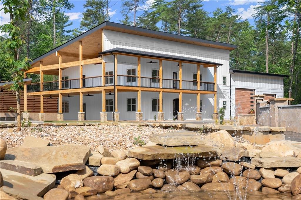300 Mountain Ridge Dr., Dahlonega, GA 30533