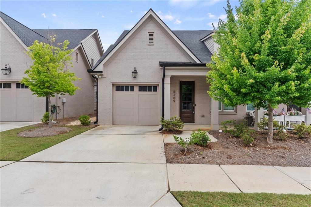 5209 Noble Village Way, Lilburn, GA 30047
