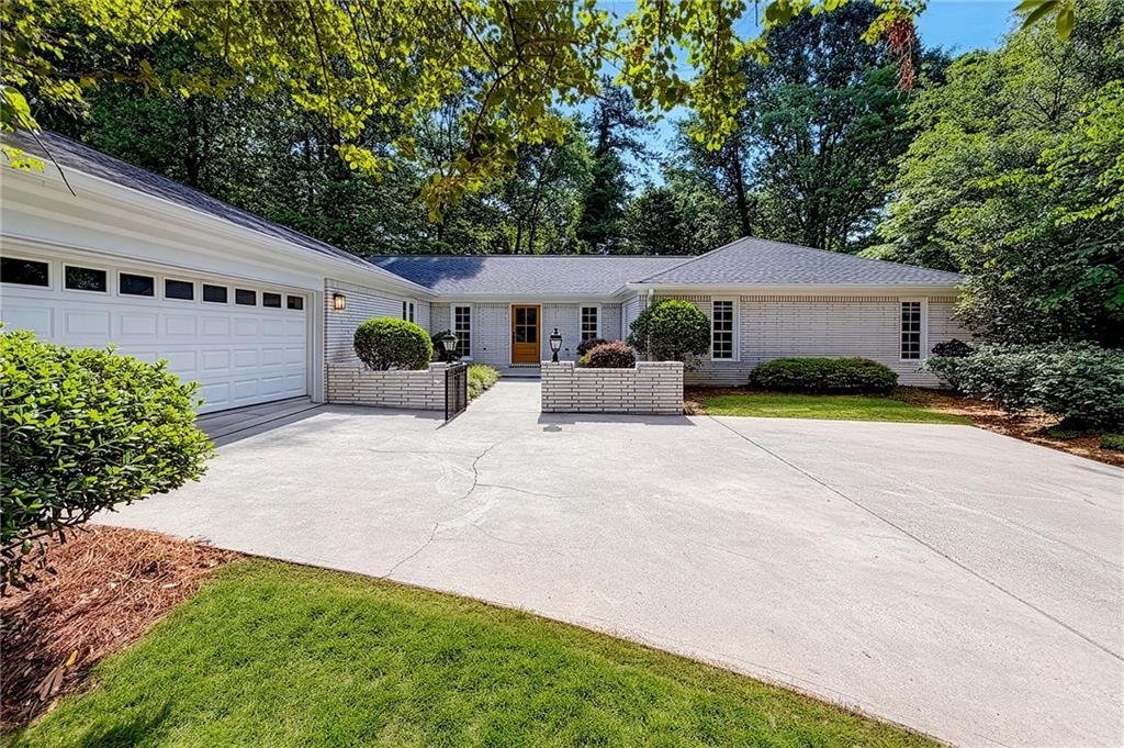 4296 Huntington Cir., Atlanta, GA 30338