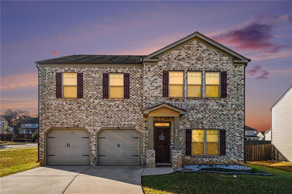 216 Loganview Dr., Loganville, GA 30052