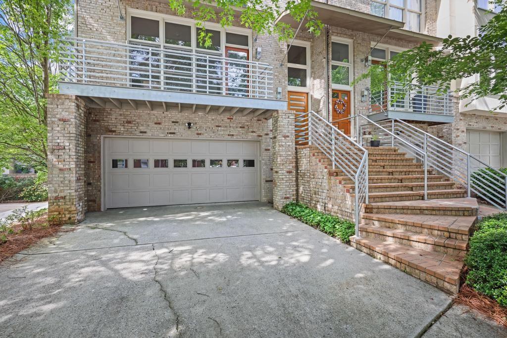 1337 Peachtree View, Brookhaven, GA 30319