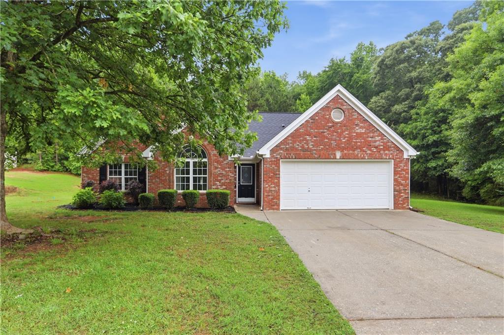 65 Williams Ct., Hoschton, GA 30548