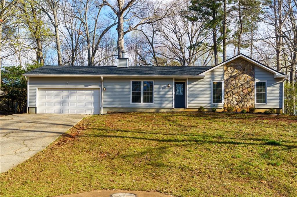 1188 Ridgeside Dr., Acworth, GA 30102