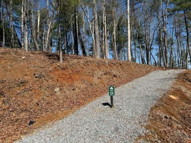 120R Red Oak Tr., Ellijay, GA 30540