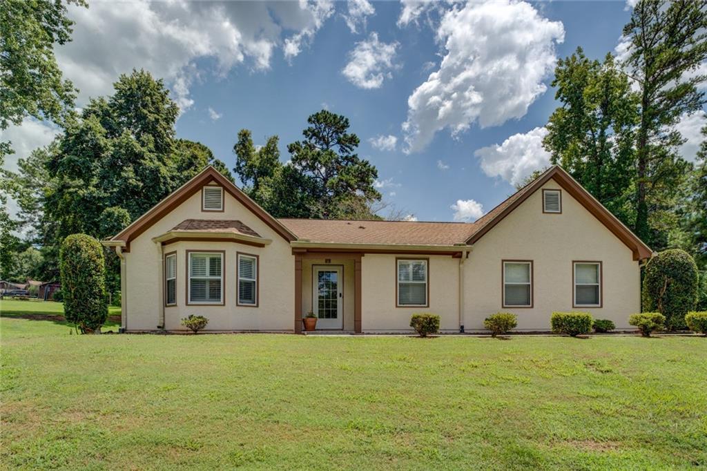 4938 Lake Forest Dr., Conyers, GA 30094