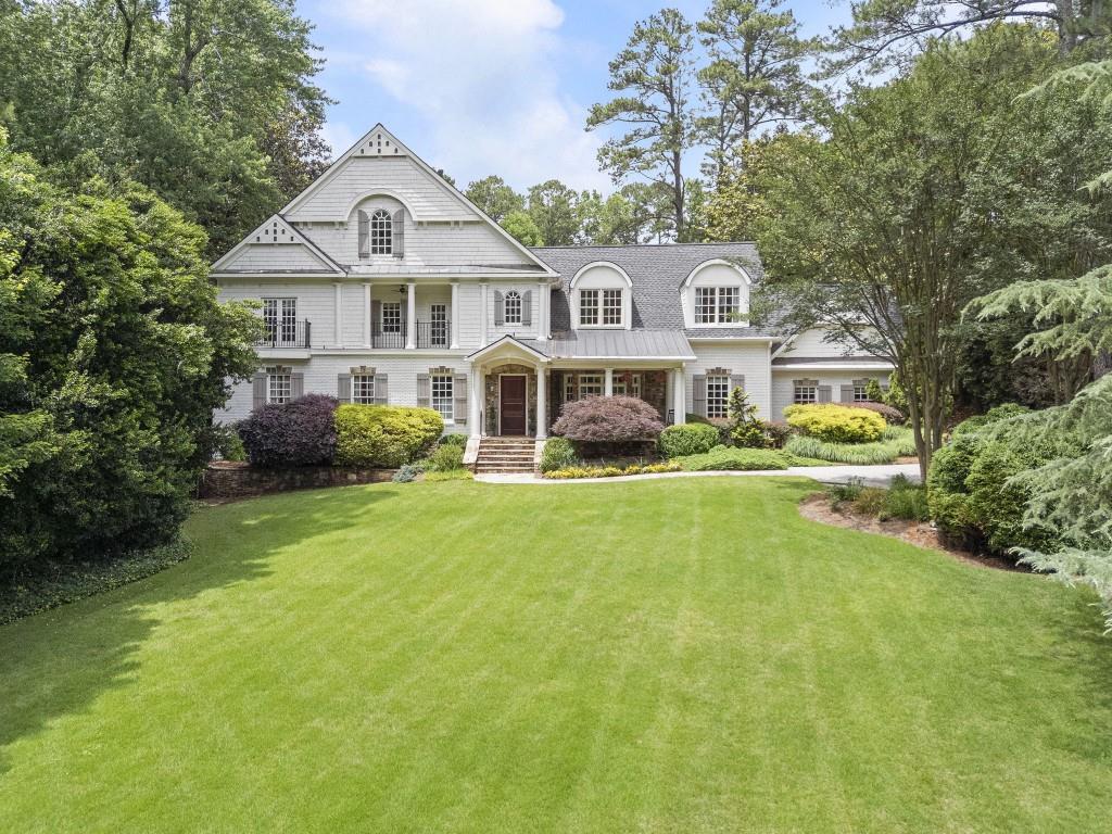 5290 London Dr., Atlanta, GA 30327