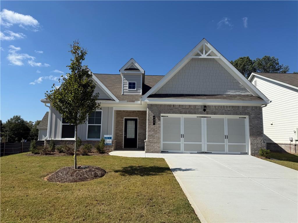 727 Kestrel Dr., Loganville, GA 30052