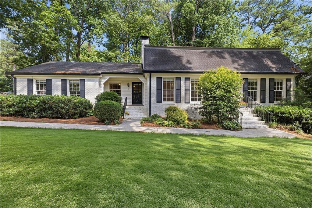 4943 Vernon Oaks Dr., Dunwoody, GA 30338