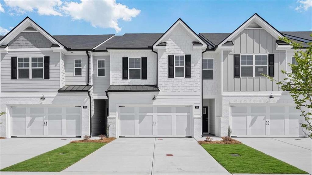 220 Sound Cir., Stockbridge, GA 30281