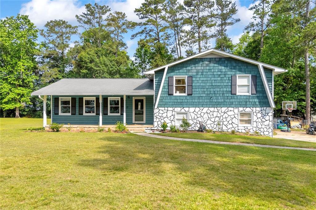 144 Zion Wood Rd., Loganville, GA 30052