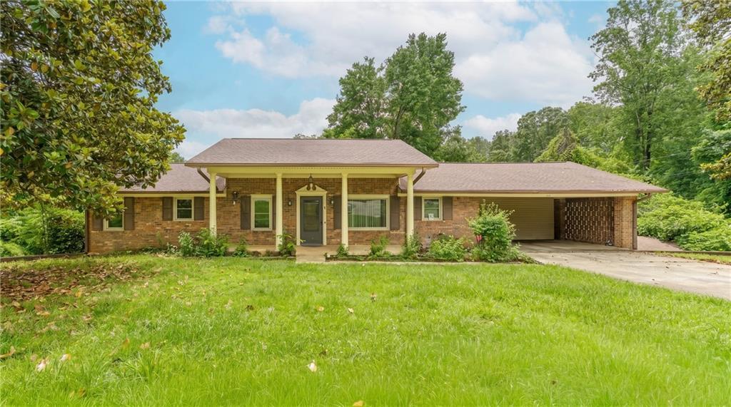 4918 Old Cornelia Hwy., Lula, GA 30554