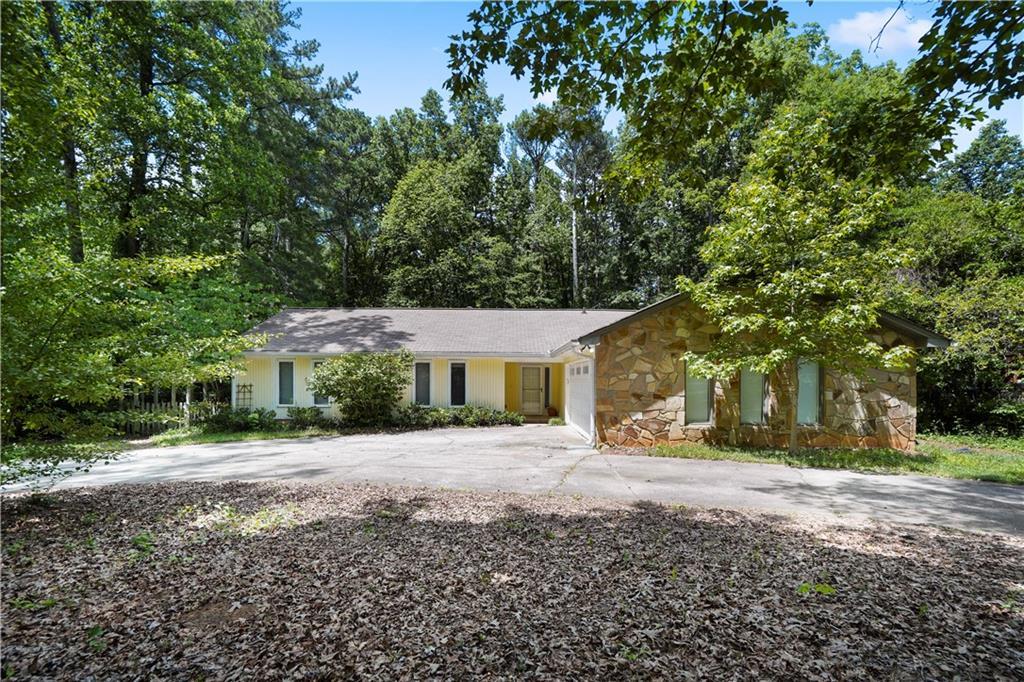 281 Northgate Trace, Roswell, GA 30075