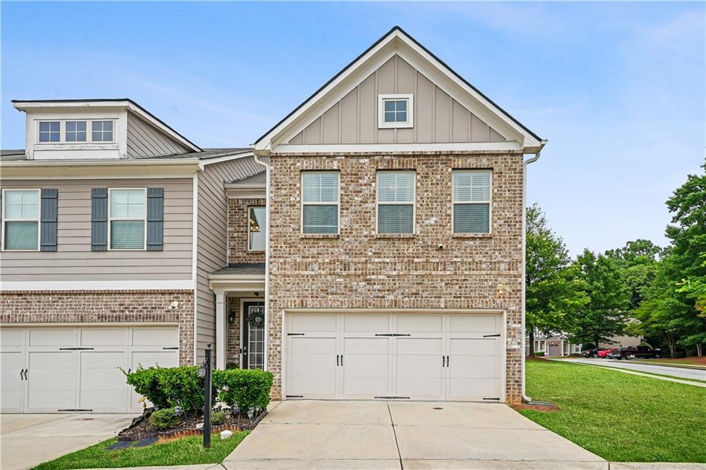 5888 Radford Loop, Fairburn, GA 30213